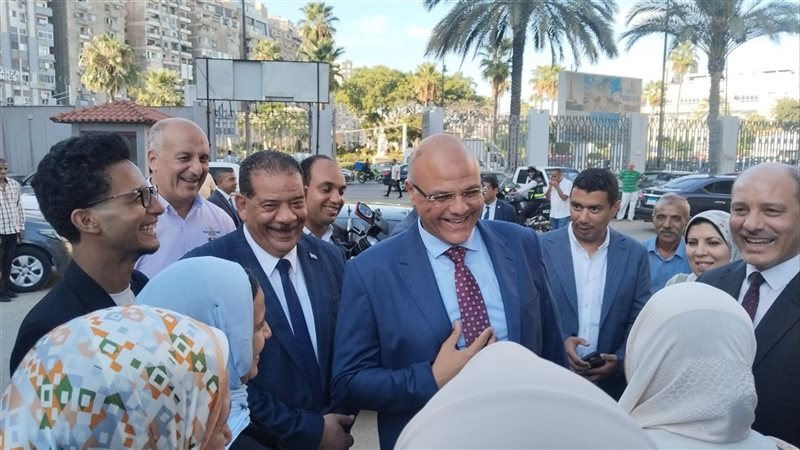 محافظ الإسكندرية