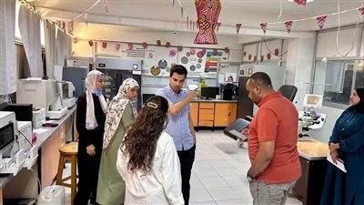 جولة ميدانية لمدير مستشفى المعبر بقنا لتفقد سير العمل ومتابعة أعمال التطوير (صور)