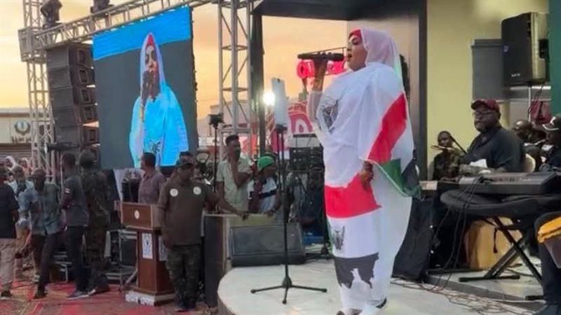 بسبب حلايب وشلاتين، النيابة تفحص بلاغًا يتهم مطربة سودانية بالمساس بالسيادة المصرية ويطالب بإلغاء حفلها