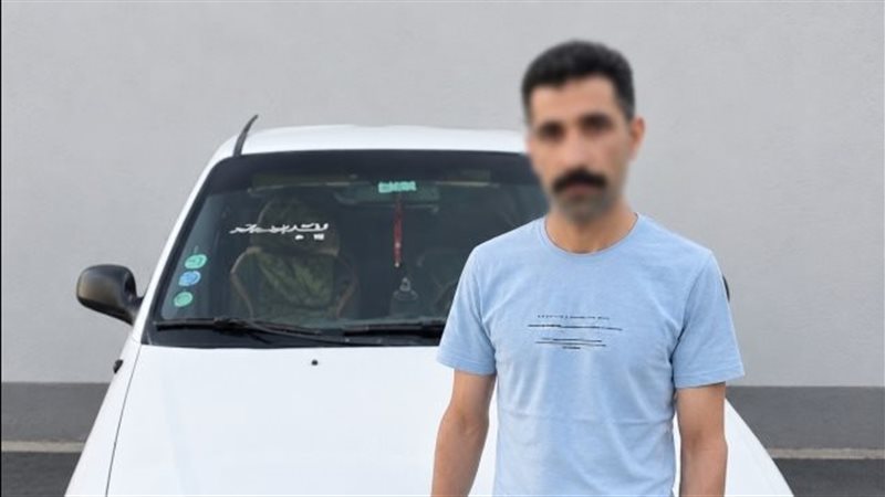 سرقة سيارة أجرة من