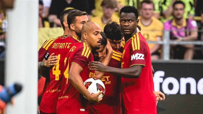 روما الإيطالي، فيتو
