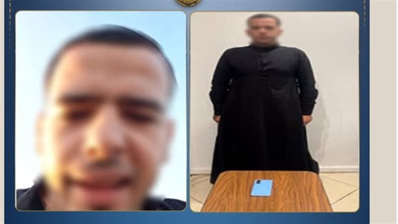 راقص تنورة بفرقة