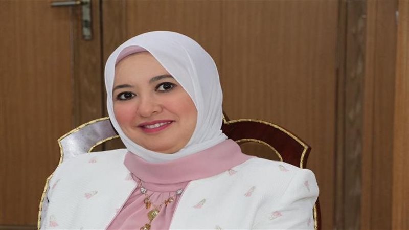 الدكتورة أميرة يسن