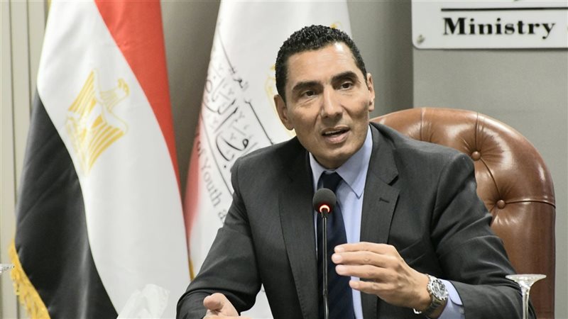 وزير الشباب والرياضة