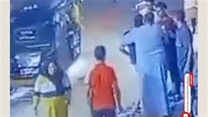 سيدة في المنيا تعتدي