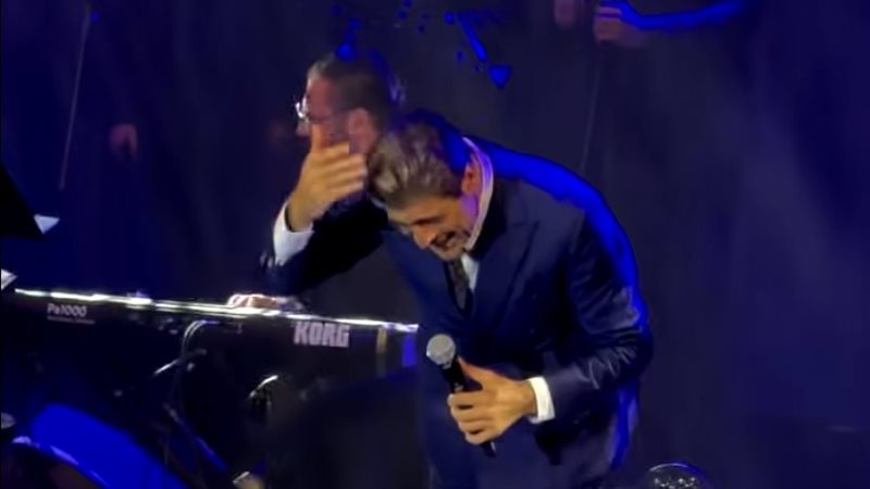 وائل كفوري، فيتو