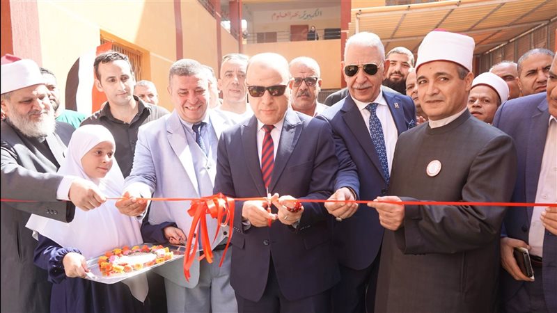 محافظ الغربية يفتتح