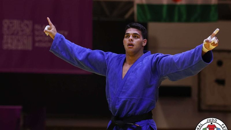 عمر الرملي لاعب منتخب