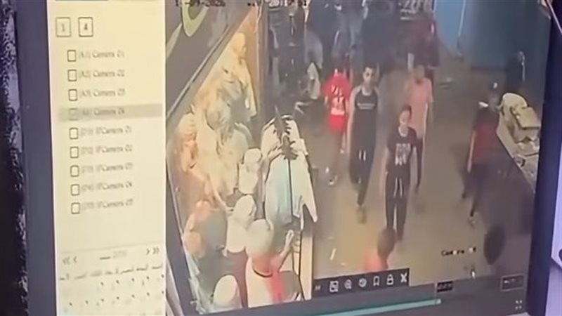 لحظة إنفجار اسطوانة