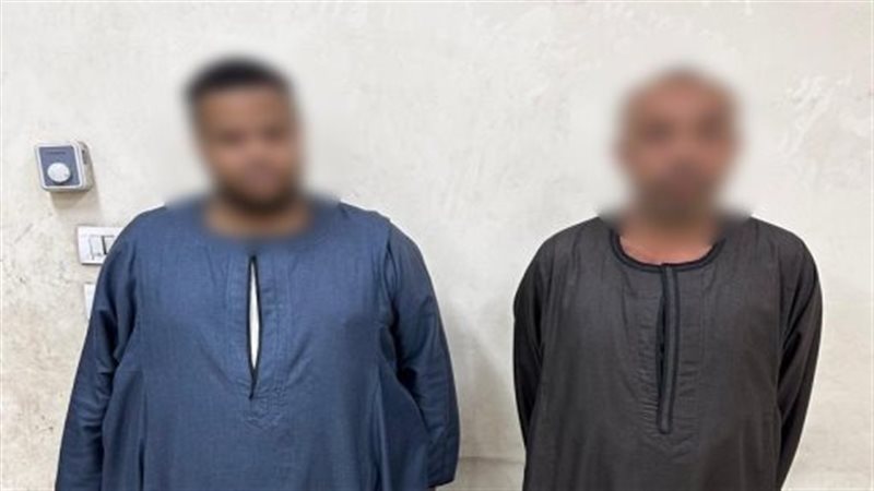 خلاف بين جارين في