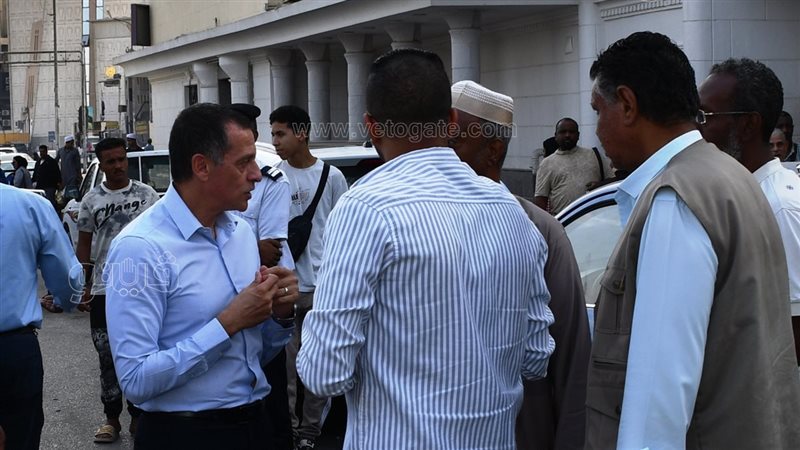 محافظ اسوان فى جولة