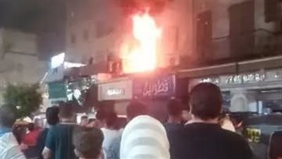 حريق هائل يلتهم شقة سكنية بشارع منصور في حلوان (صور)