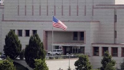 السفارة الأمريكية بالرياض تحذر رعاياها من السفر إلى مناطق حدودية مع اليمن