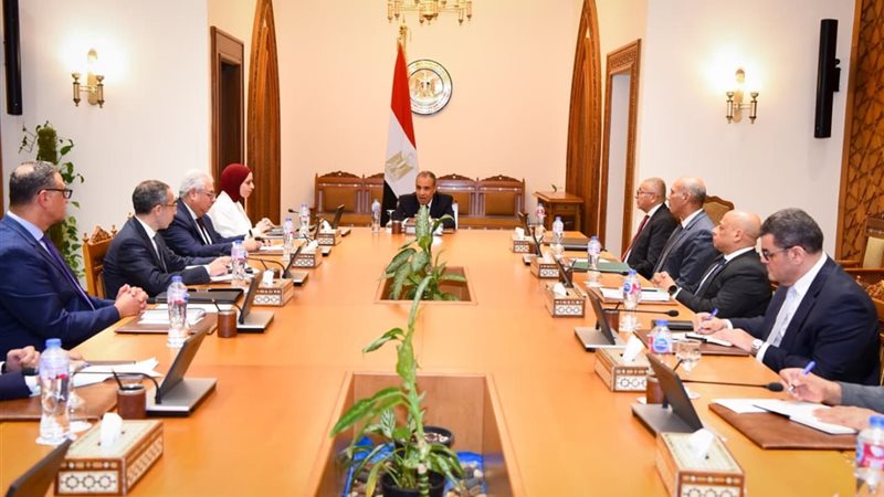 وزير الخارجية خلال