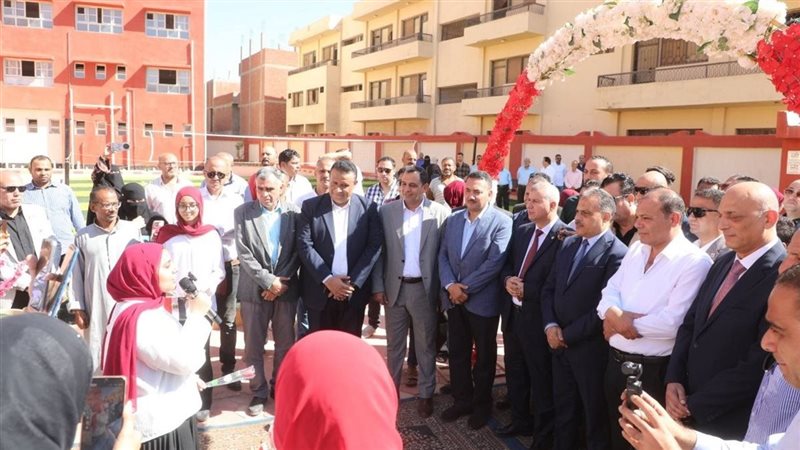 محافظ الشرقية يفتتح