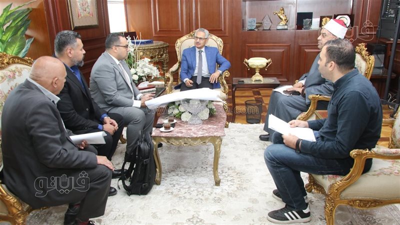 محافظ بني سويف يبحث