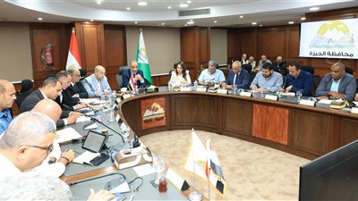 تشجير ونظافة وإزالة تعديات، تحرك عاجل من محافظ الجيزة بشأن الملفات الخدمية 