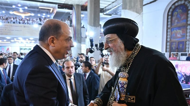البابا تواضروس ومحافظ