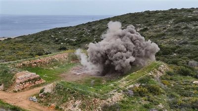 إصابة 7 جنود في انفجار بميدان تدريب عسكري في السويد 