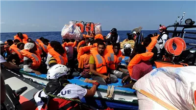 منهم 61 سودانيا مصابون بأمراض معدية، ليبيا ترحل 81 مهاجرا من جنسيات مختلفة