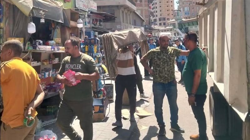 حملة مكبرة لإزالة