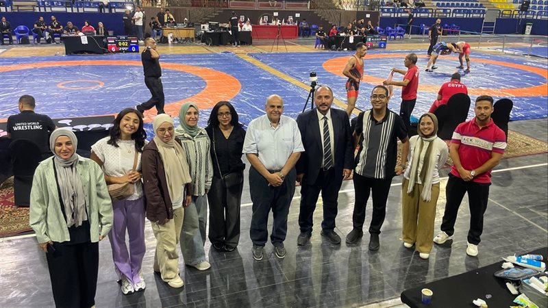 قصر العيني يشرف على