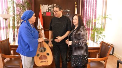أبناء الموسيقار محمد الموجي: فخورون بإهداء 