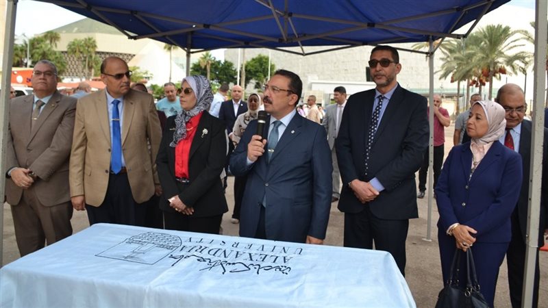 رئيس جامعة الإسكندرية