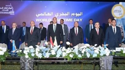  وزير النقل: مصر تنفذ 8 ممرات لوجستية دولية متكاملة تربط موانئ البحرين الأحمر والمتوسط  