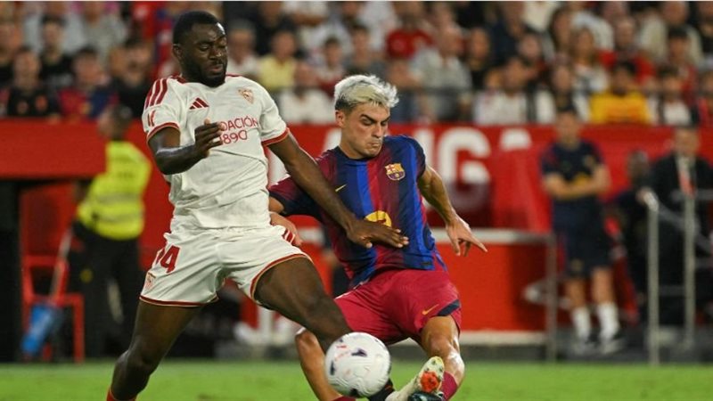 برشلونة أمام إشبيلية

