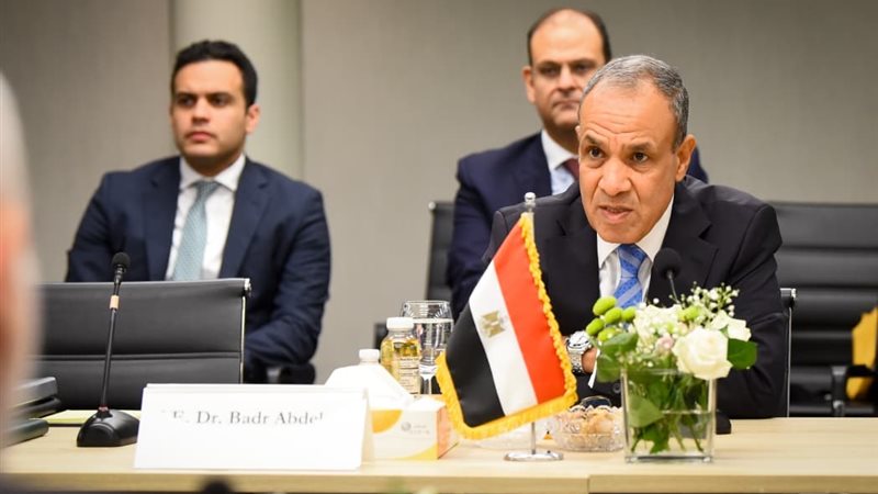 الدكتور بدر عبدالعاطى