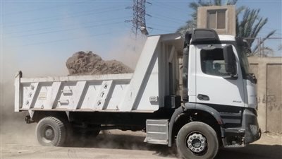 رفع 744 طنا من المخلفات في قوص بقنا