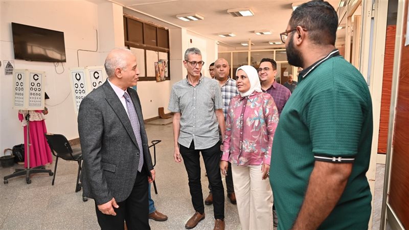 جولة رئيس جامعة الفيوم،
