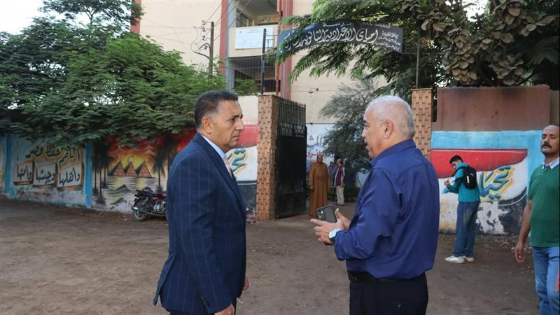 محافظ القليوبية خلال