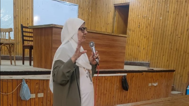ندوة توعوية بمعهد