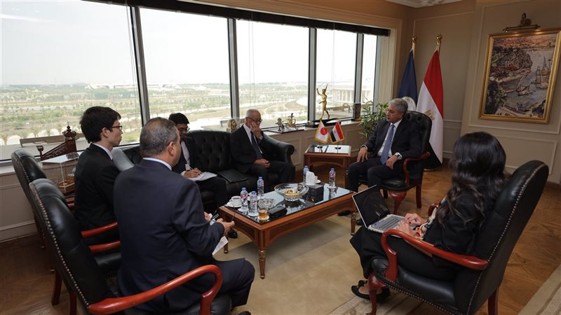 لقاء وزير السياحة