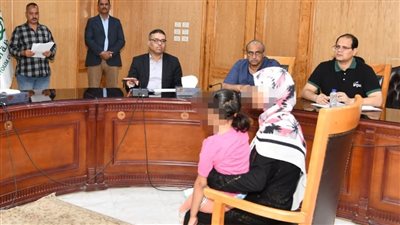 خلال لقائه الأسبوعي بالمواطنين، محافظ الفيوم يوجه بعلاج مجاني وتوفير الحماية الاجتماعية للأسر الفقيرة