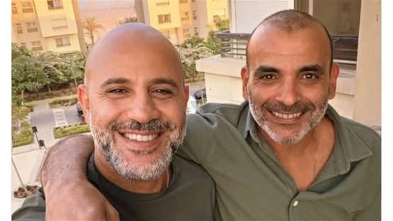 ايمن بهجت قمر وعزيز