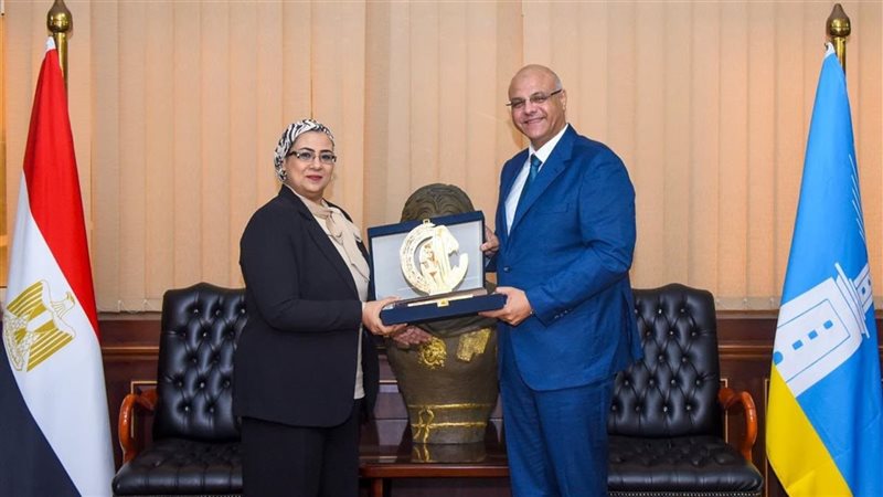  محافظ الإسكندرية
