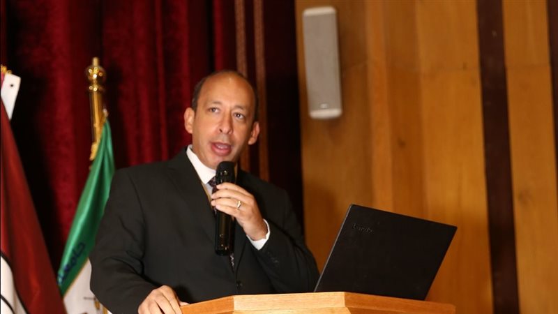 د. حسام صلاح عميد