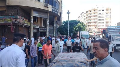 حملة مكبرة لرفع إشغالات الباعة الجائلين بمنطقة المنشية بالإسكندرية 