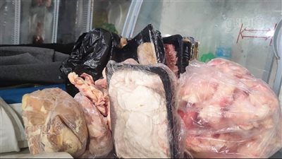 ضبط أغذية فاسدة في حملات تفتيشية على الأسواق ببني سويف