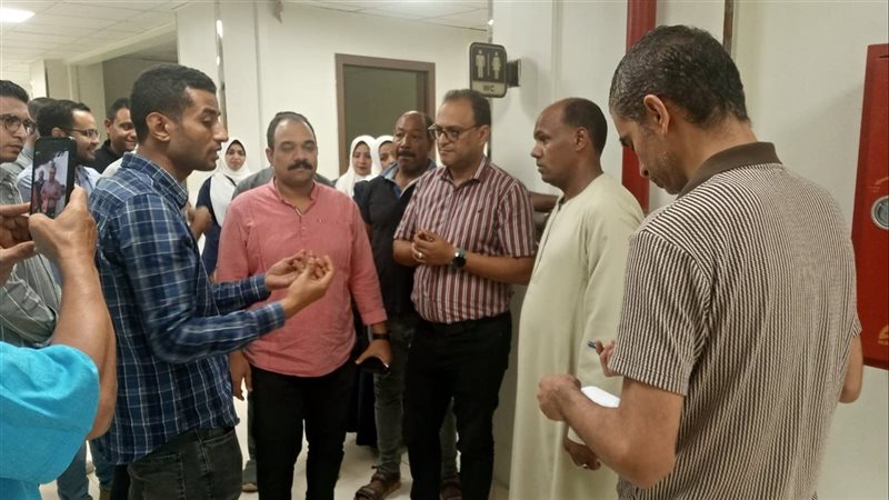 قنا، فيتو