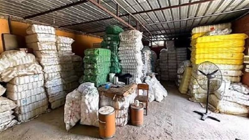 سقوط مصنع أدوية بيطرية