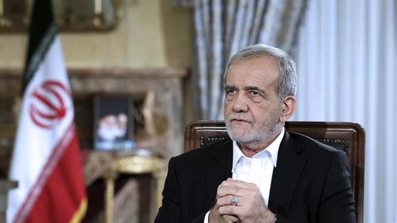الرئيس الإيراني مسعود