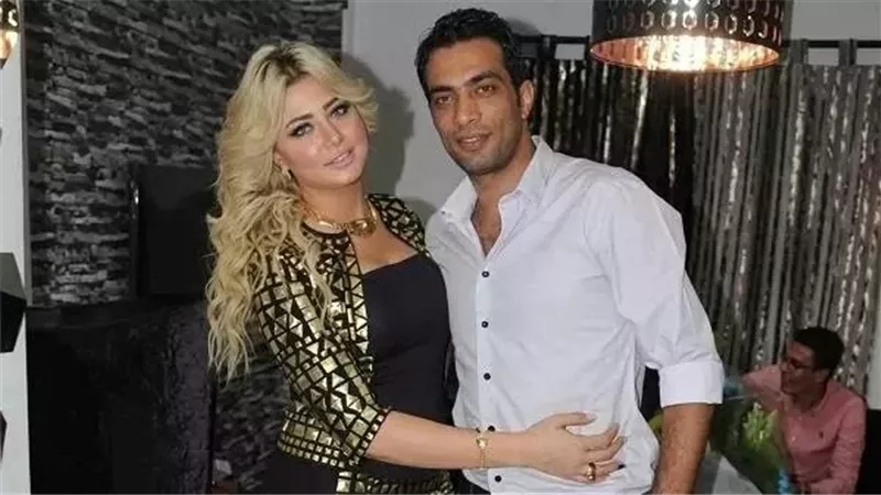 شادي محمد وزوجته