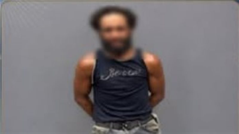 ضبط مهتز نفسيًا يطارد