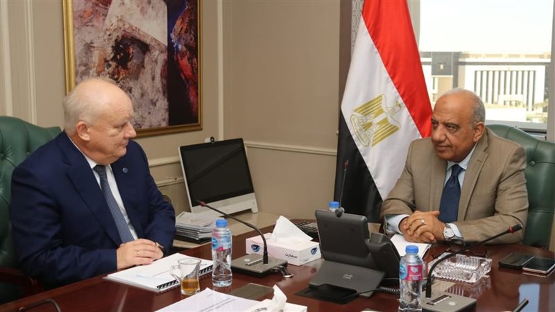 لقاء وزير الكهرباء
