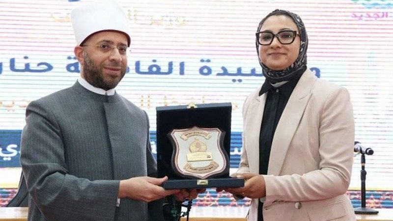 وزير الأوقاف ومحافظ