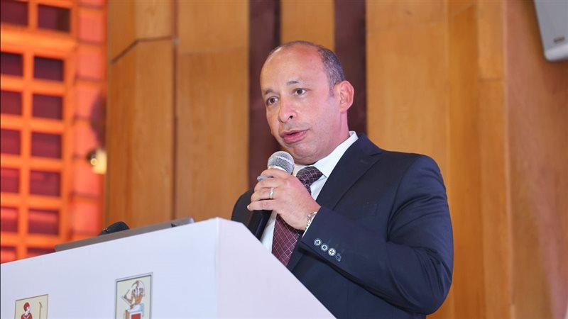 د. حسام صلاح عميد